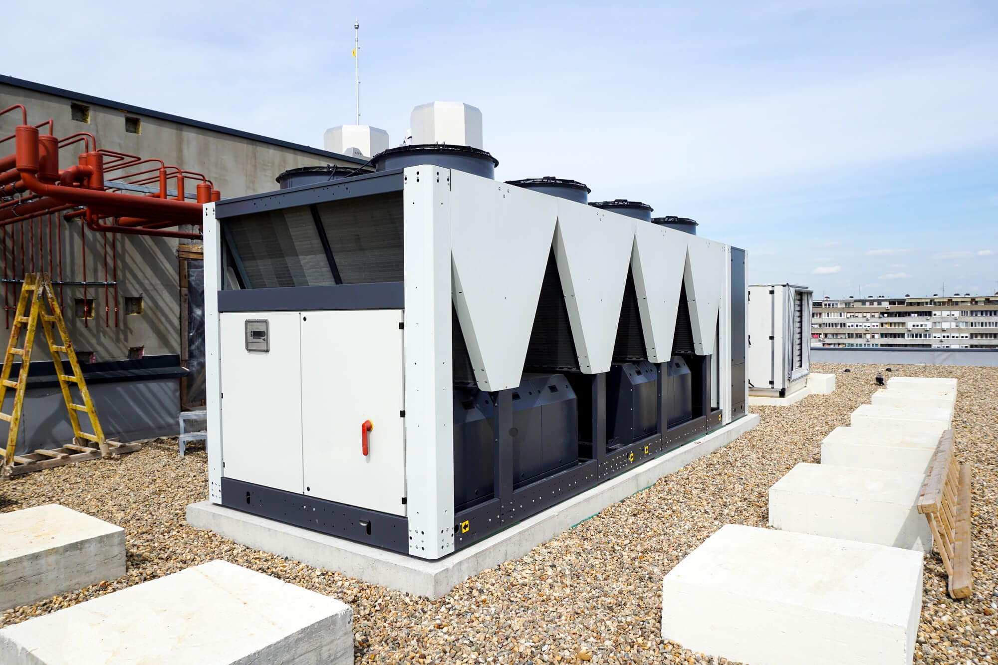 Chiller Service In UAE : Top Factors Affecting  Chiller Efficiency